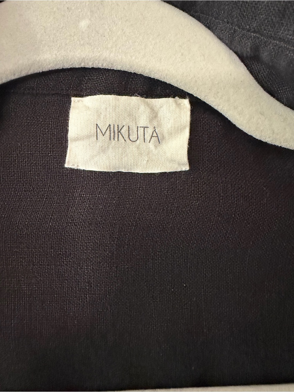 Mikuta black oversized linen shirt - Picture 3 of 5
